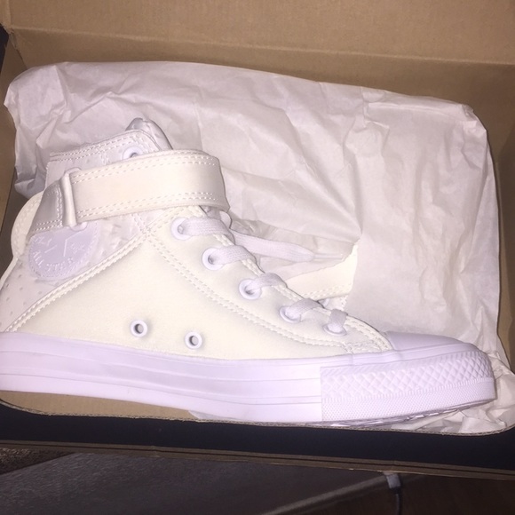 Converse Shoes - Converse white/white high tops